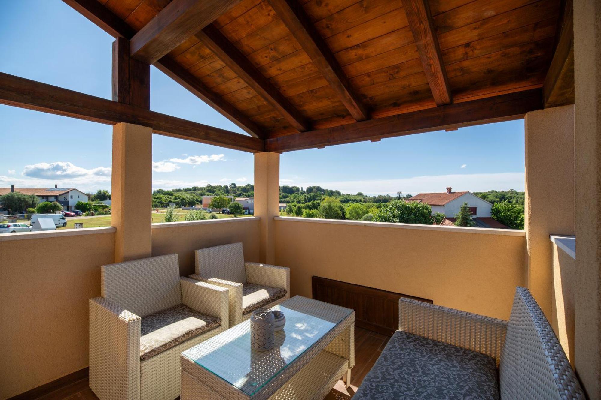 Apartman Viki Stinjan Pula Exterior foto